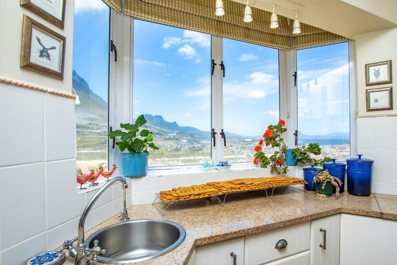 4 Bedroom Property for Sale in Bettys Bay Western Cape